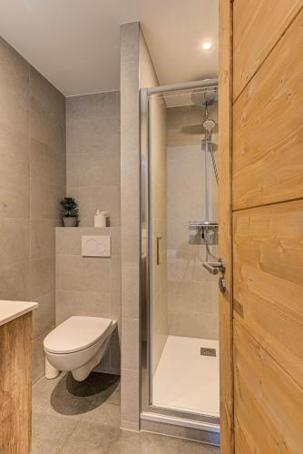 Apartment Cristal des Glaces Mont Blanc View Alpes Agency sleeps 6 - image 5