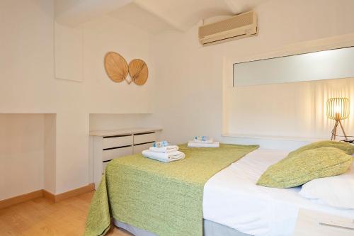 Apartment with Terrace image 5