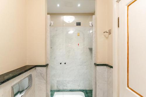 Double Room (1 Adult) image 10