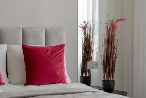 Apartament w Zielonej Okolicy Poznania z Parkingiem by Noclegi Renters