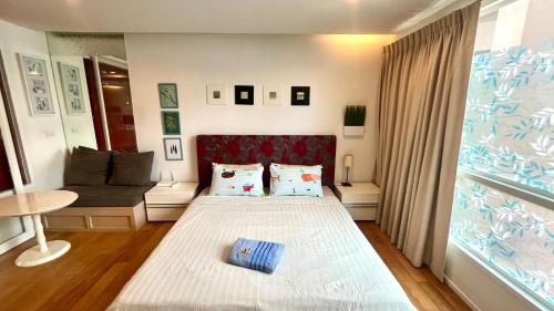 Comfortable Studio, Walk to BTS, Free Wi-Fi, Great Location, Bangkok (photo 3)