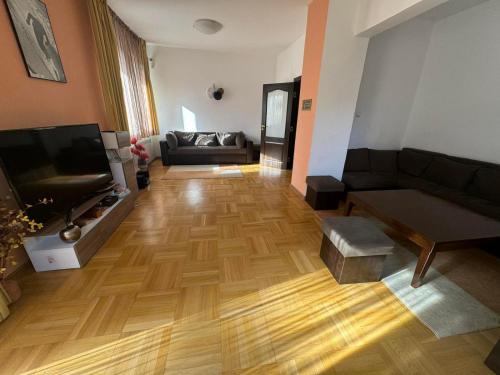 Villa Rila Borovets with Jacuzzi & Sauna by BookVillaBG