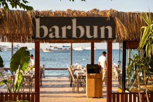Restaurant, Daphnis Hotel in Golturkbuku
