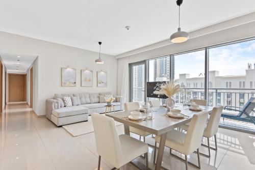 Luxurious Living 3 Bedroom at Harbour Views, Dubai