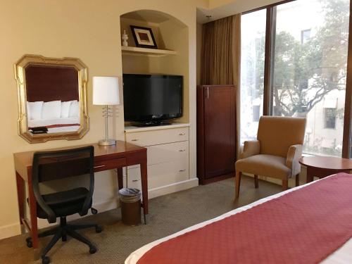 King Room with City View room in Blake Hotel New Orleans