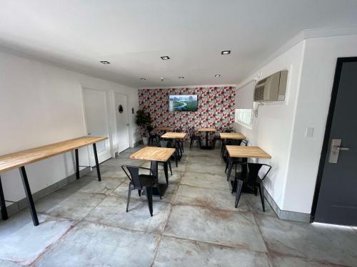 The Midtowner Hotel, SureStay Collection by Best Western