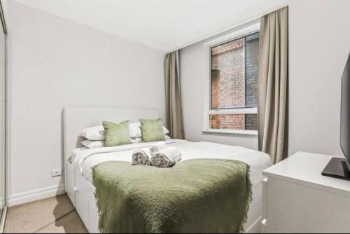 Amazing Apartment in Sydney CBD with Rooftop Pool - image 14