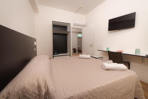 3 bedrooms, 5 beds