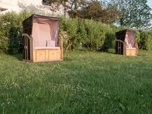 Lila Stuv in Nordstrand, Deutschland