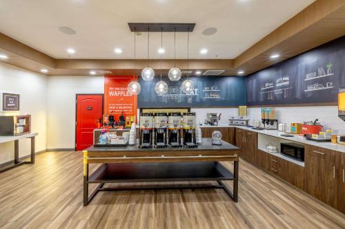 Hampton Inn & Suites Cleburne