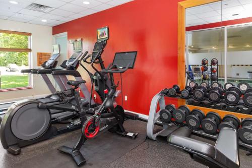 Hilton Garden Inn Plymouth - image 30