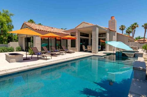 PGA BREATHTAKING MOUNTAIN VIEWS POOL OASIS