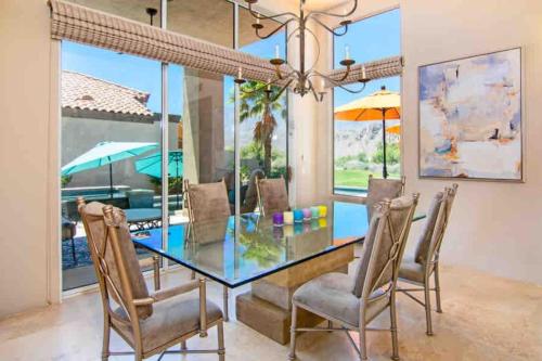 PGA BREATHTAKING MOUNTAIN VIEWS POOL OASIS