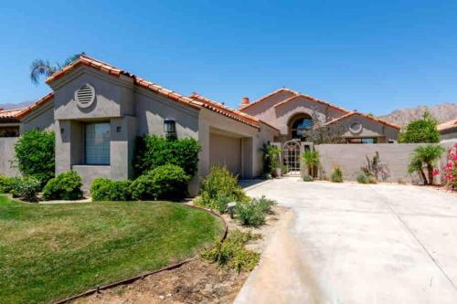 PGA BREATHTAKING MOUNTAIN VIEWS POOL OASIS