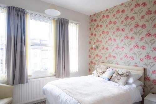 Dene House - image 13