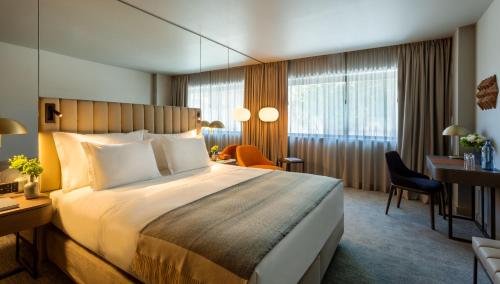 room detail thumbnail 0