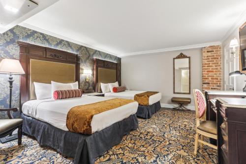 Standard Double or Twin Room image 3