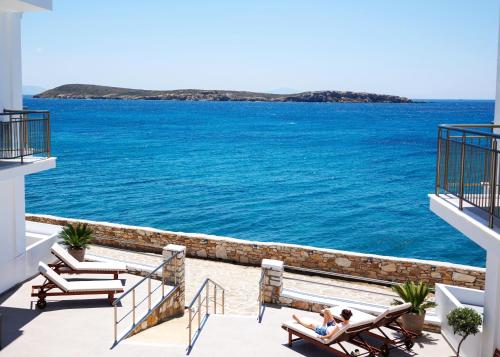 Blue Sea Paros 4