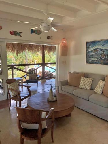 2br Apartment in Playa Bonita