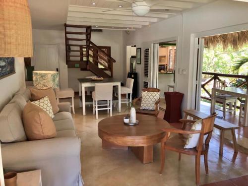 2br Apartment in Playa Bonita