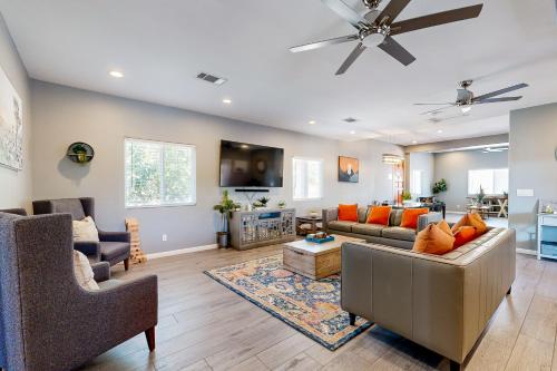 Hotwell Painted Hills in Indo Hills