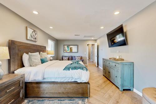 Hotwell Painted Hills in Indo Hills