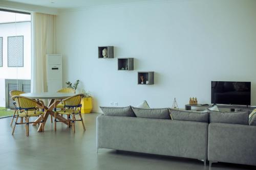 Three-Bedroom Apartment with Private Pool image 6