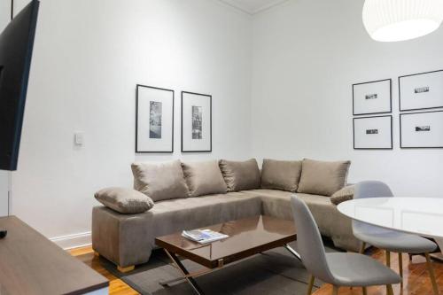 Lavalle 1362 by depptö, Buenos Aires