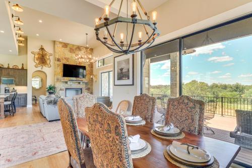 Spacious and Elegant Goldthwaite Escape on 72 Acres! in Goldthwaite, USA