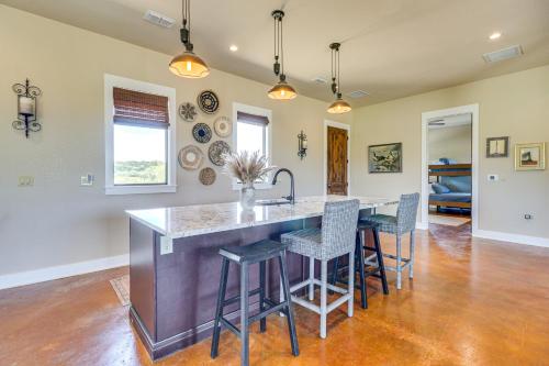 Spacious and Elegant Goldthwaite Escape on 72 Acres! in Goldthwaite, USA