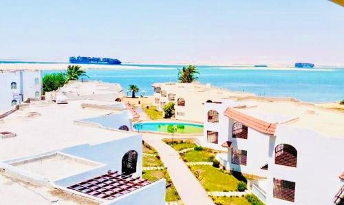 قرية منيه فايد in Ismailia