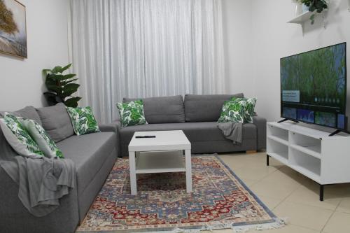Bright and beautiful one bedroom apartment close to metro and beach, Dubai (Foto 10)