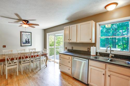 Manor Green Cedar Home with Fire Pit, 3 Mi to Lake! in Cedar, USA