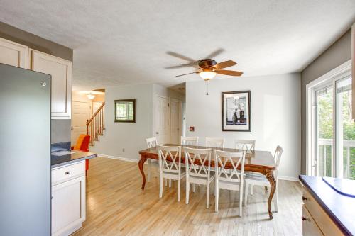 Manor Green Cedar Home with Fire Pit, 3 Mi to Lake! in Cedar, USA