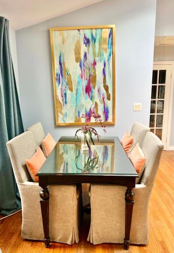 Bright and Airy in Hampton Bays in Hampton Bays (NY)