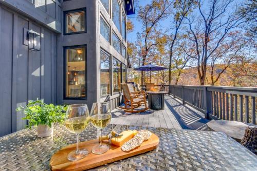 'Burton on the Rocks' Lake Retreat w/ Hot Tub!
