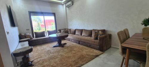 Appartement 2 chambres bouznika 2 minutes a la plage in 보우즈니카