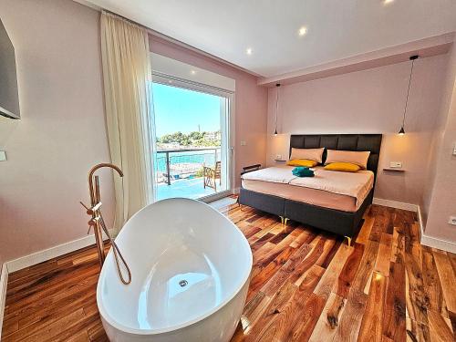 Panorama Prestige Penthouse- BEST LOCATION IN TOWN, Split (photo 2)