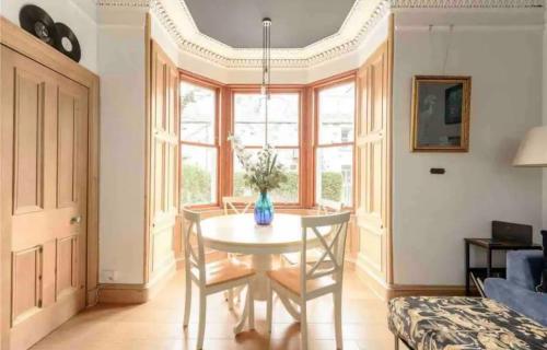 amazing apartments - Avondale Pl by Stockbridge in Stockbridge