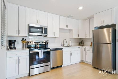 Prime ATX Location Steps to Coffee, Eats and More in Austin, USA