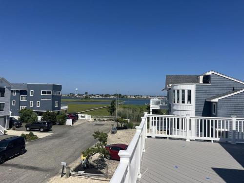Modern Contemporary With Bayviews in Barnegat Light, USA