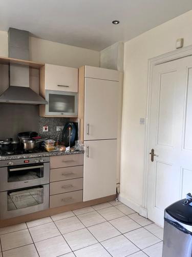 Private Room in Charming Detached House in Newington, Edimburgo (foto 3)