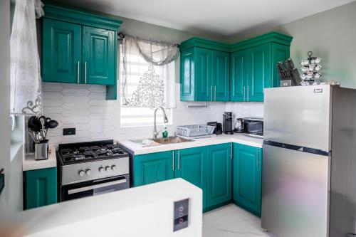 Удобства, LeLuxe Cedar Valley Suite B in Piggotts