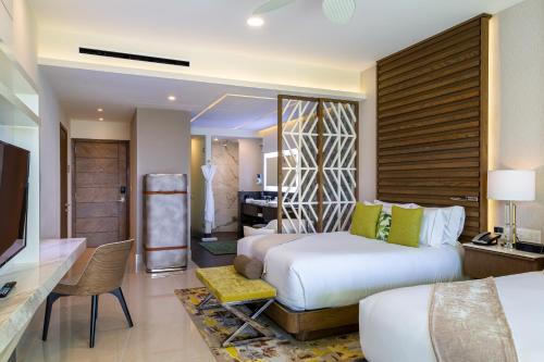 room detail thumbnail 1