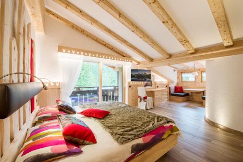 Albergo Hotel Chalet Pineta - image 2