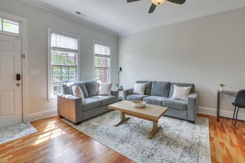 Greensboro Townhome with Fire Pit Less Than 1 Mi to Downtown in Greensboro, USA