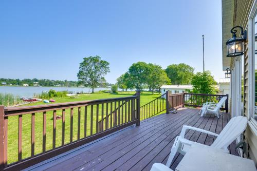 Scenic Cape Vincent Retreat Walk to Marina! in Cape Vincent, USA