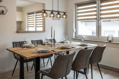 Food and beverages, EifelComfort Traumhafte Ferienwohnung fur 6 Personen in zentraler Lage! in Prum
