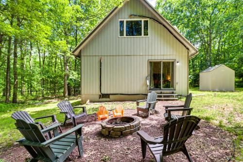 Relaxing Poconos Cabin for Outdoorsy Families - main image