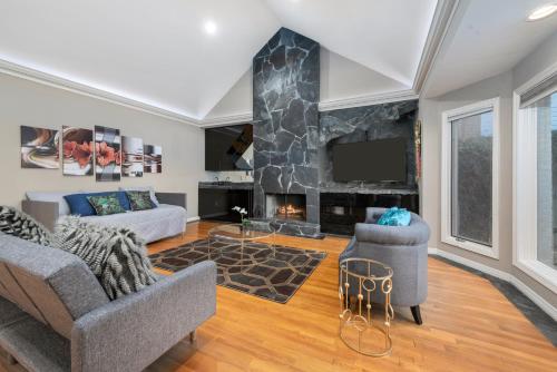 3BR Art House in Montrose with Free Park in Houston, USA
